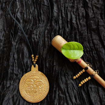 Dokra Short Necklace with Round Pendant and Earrings