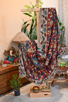 Hand -painted Kalamkari Dupatta with floral print