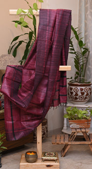 Mauve Tussar Ghicha silk Dupatta with a black border