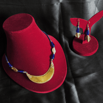 Dokra short necklace - Blue Thread, Blue Beads and Moon Shaped Pendant with Earring