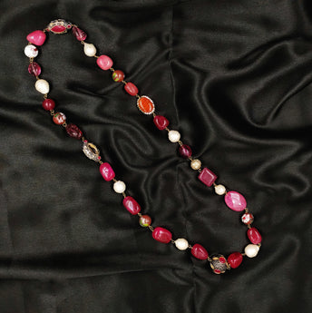 Red quartz necklace with shell pearls and metal beads